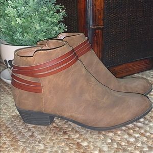 Madden girl Basil  ankle boots size 9